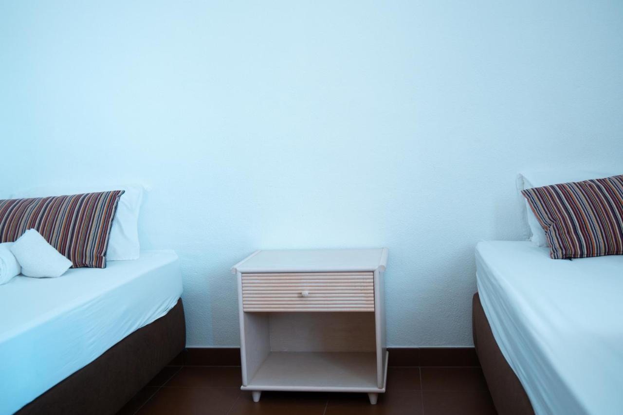 Wax Hostel Faro Eksteriør billede